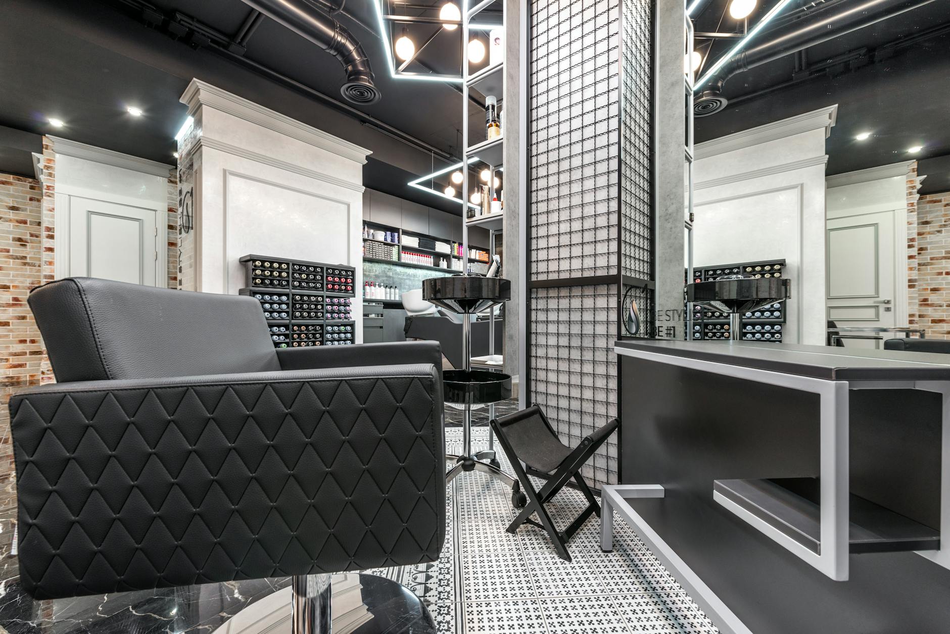 Industrial Barbershop Jessica Napoleone